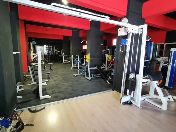 Power Line Sport Center - 3. Fotoğraf Power Line Sport Center - 3. Fotoğraf